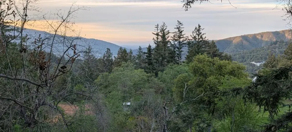 22065 Old Santa Cruz Highway Los Gatos, CA 95033