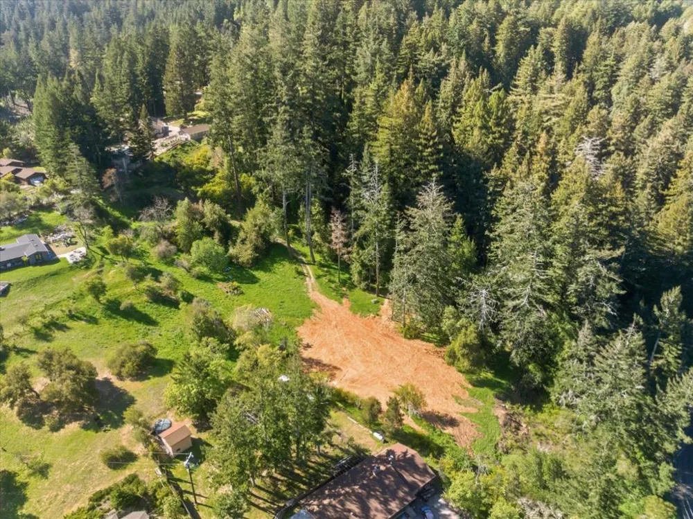 22065 Old Santa Cruz Highway Los Gatos, CA 95033