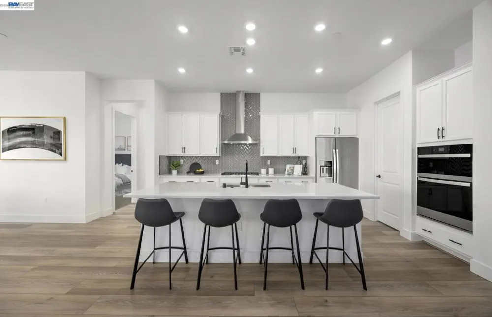 1037 Bradbury Dr Discovery Bay, CA 94505