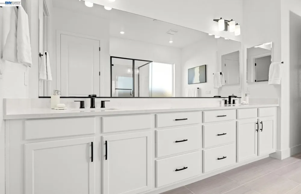 1037 Bradbury Dr Discovery Bay, CA 94505