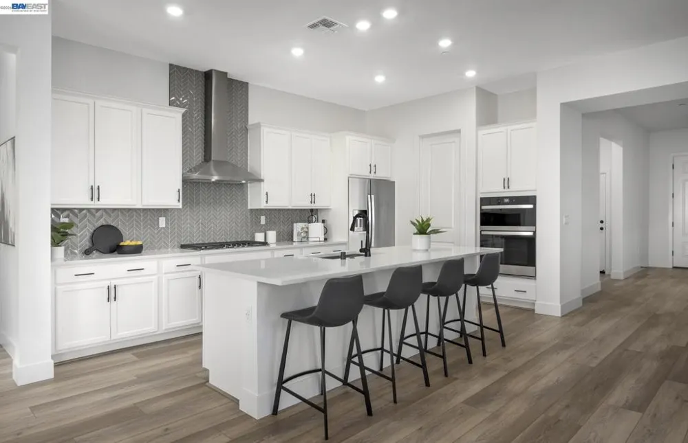1037 Bradbury Dr Discovery Bay, CA 94505