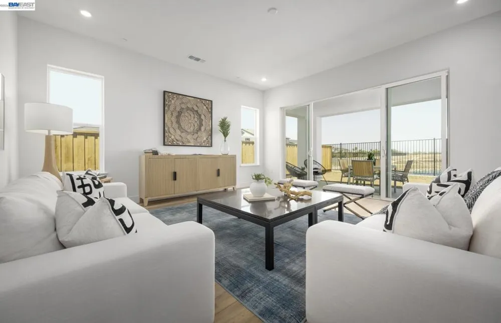 1037 Bradbury Dr Discovery Bay, CA 94505