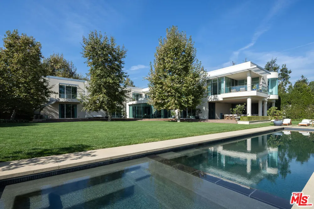 652 Chautauqua Boulevard Pacific Palisades, CA 90272