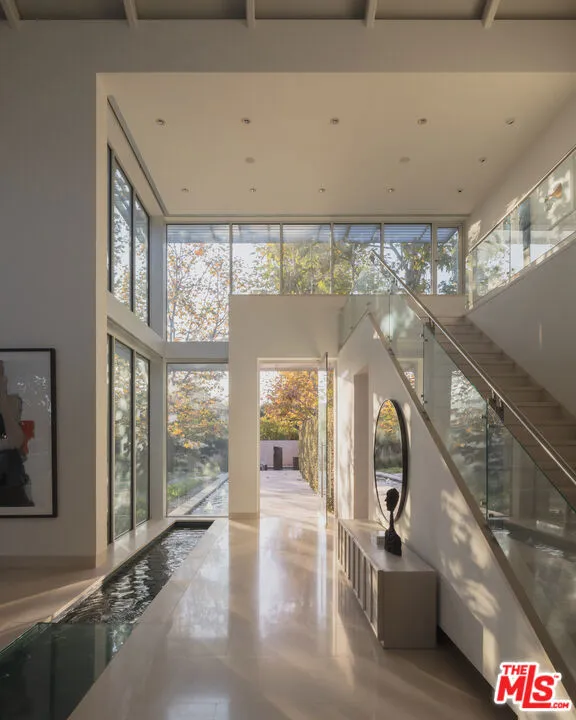 652 Chautauqua Boulevard Pacific Palisades, CA 90272