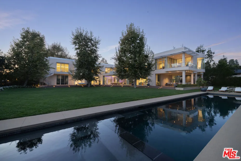 652 Chautauqua Boulevard Pacific Palisades, CA 90272