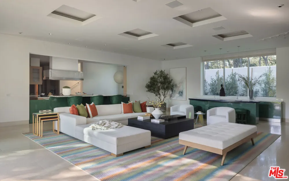 652 Chautauqua Boulevard Pacific Palisades, CA 90272