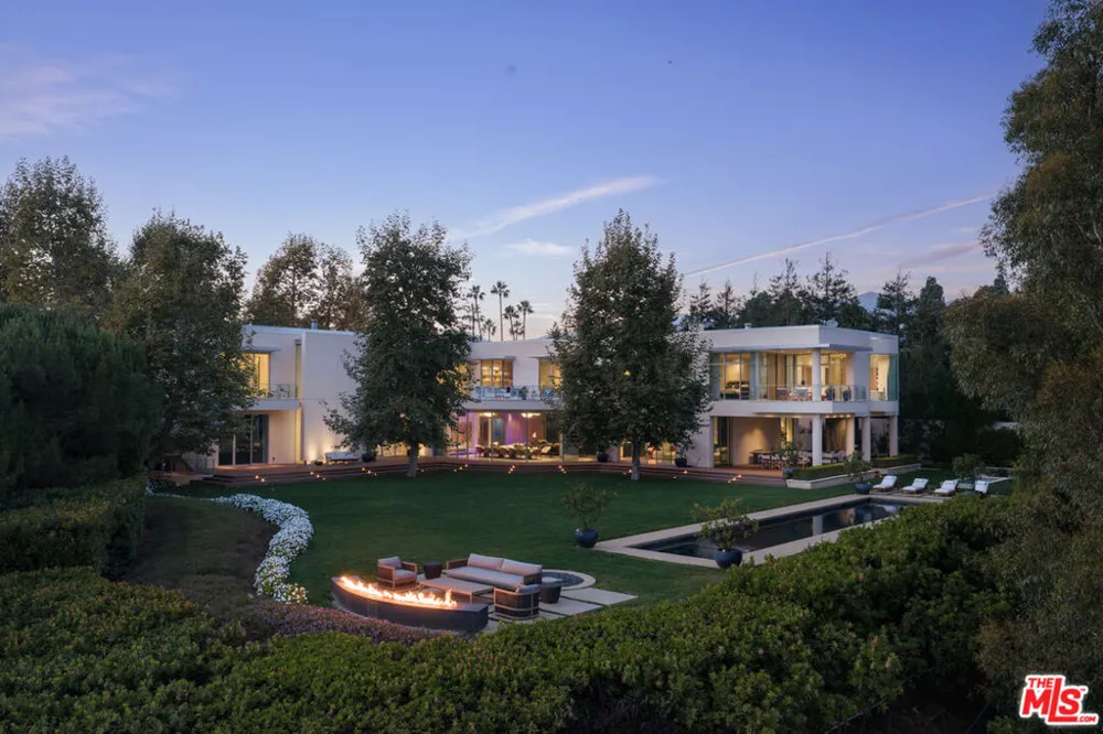 652 Chautauqua Boulevard Pacific Palisades, CA 90272