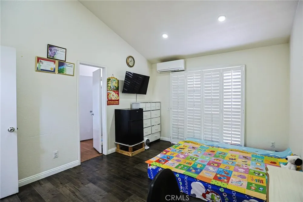 7912 2nd #4 Stanton, CA 90680