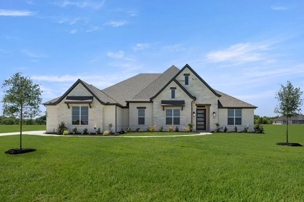 221 Cotopaxi Drive Red Oak, TX 75154