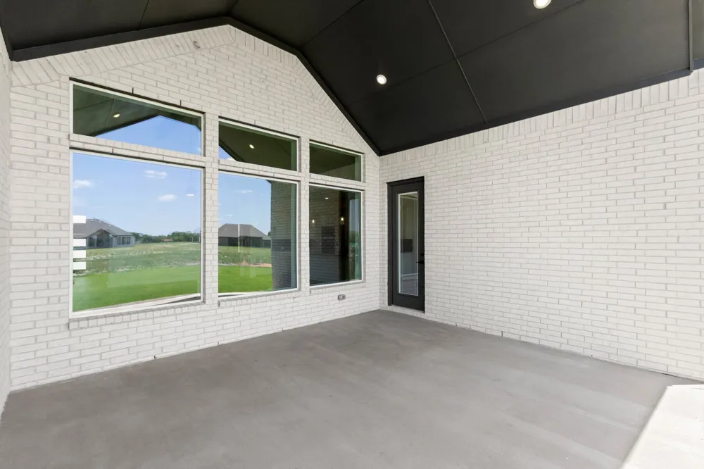 221 Cotopaxi Drive Red Oak, TX 75154