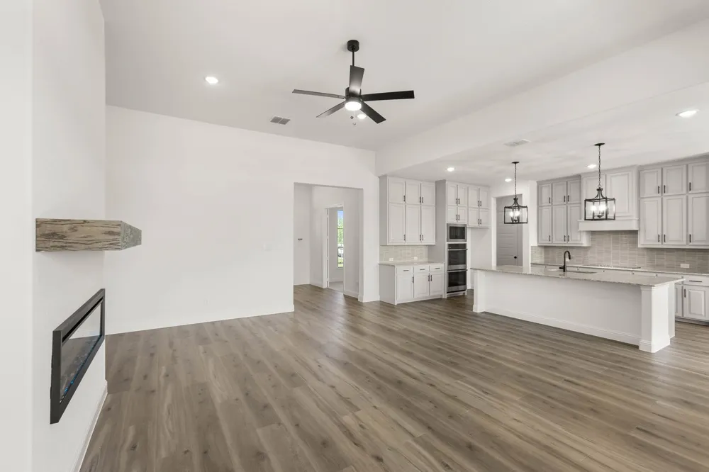 230 Cordillera Lane Red Oak, TX 75154