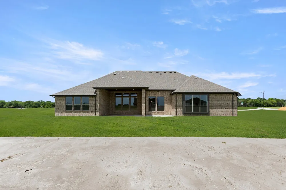 230 Cordillera Lane Red Oak, TX 75154