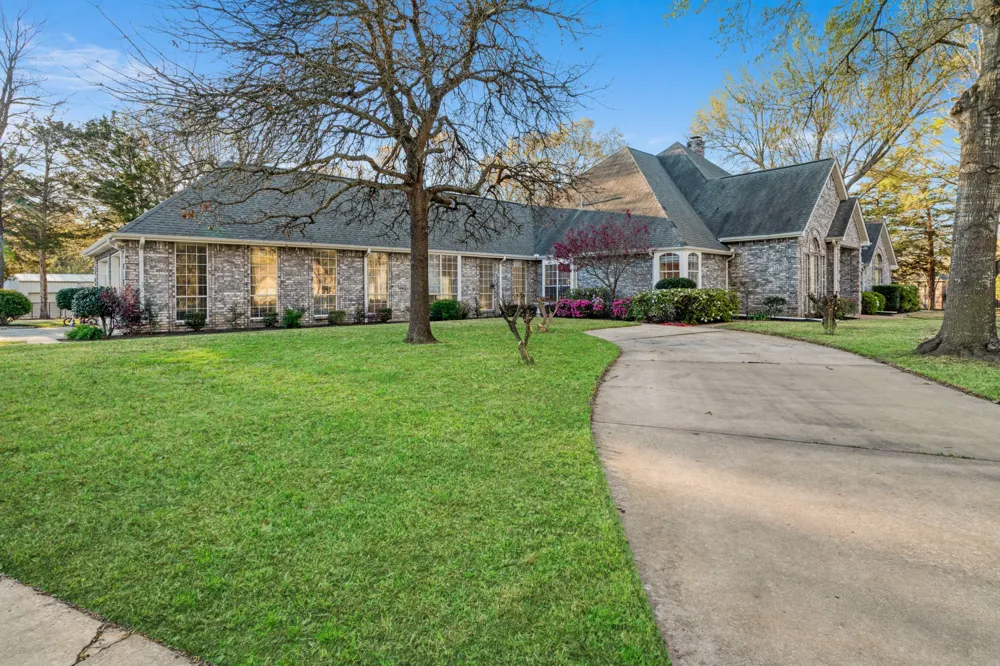 390 Timber Lakes Drive Powderly, TX 75473