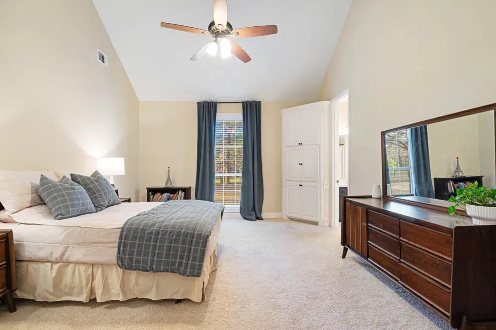 390 Timber Lakes Drive Powderly, TX 75473