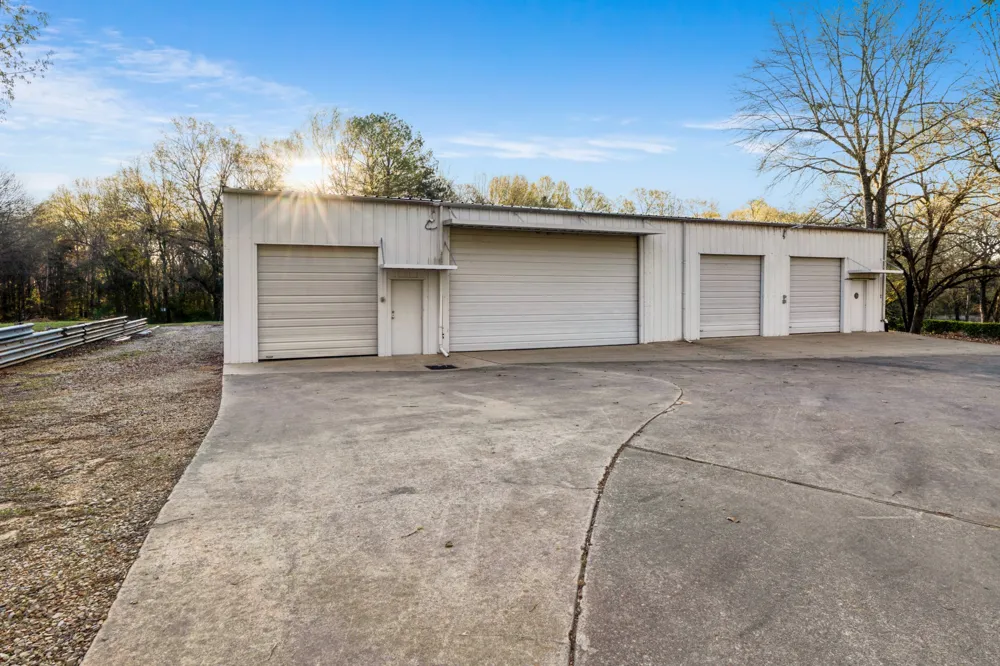 390 Timber Lakes Drive Powderly, TX 75473