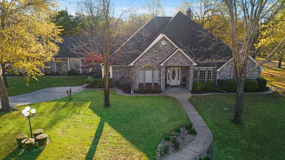 390 Timber Lakes Drive Powderly, TX 75473