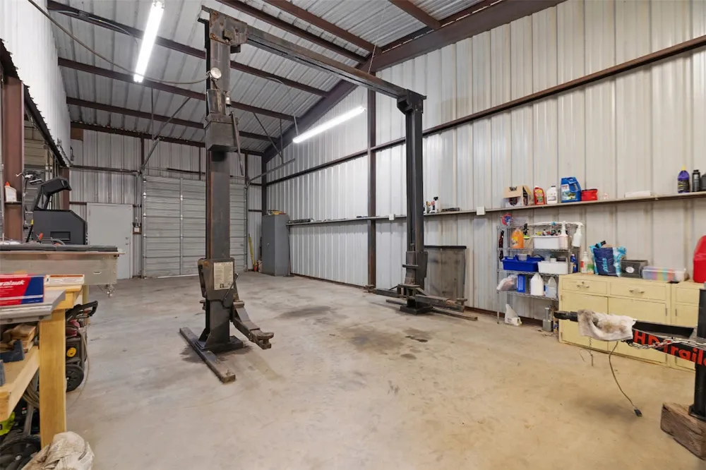 390 Timber Lakes Drive Powderly, TX 75473