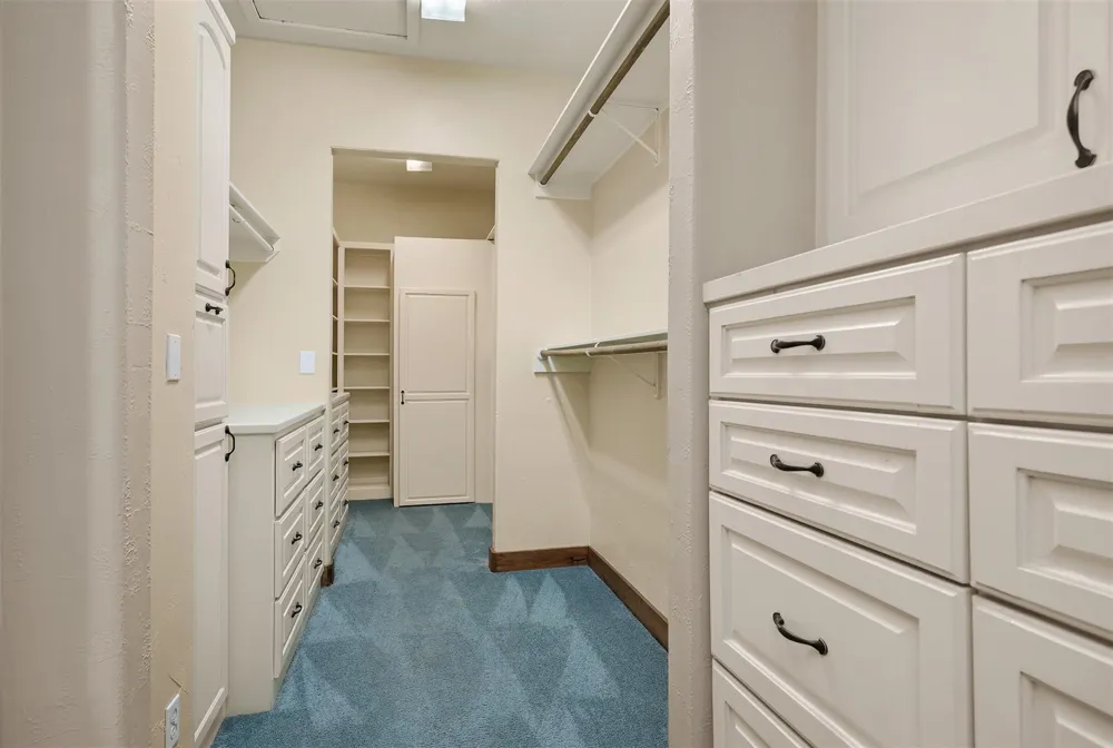 973 Kenlyn Drive Crystal Beach, TX 77650