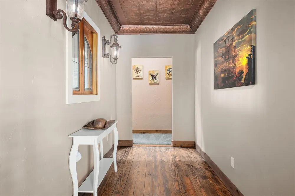 973 Kenlyn Drive Crystal Beach, TX 77650
