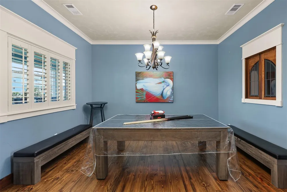 973 Kenlyn Drive Crystal Beach, TX 77650