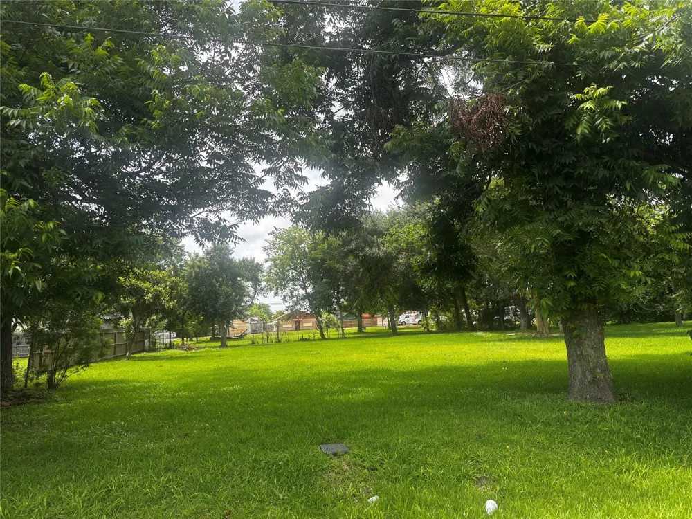 908 Chestnut Street La Marque, TX 77568