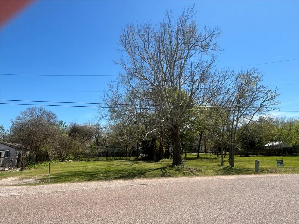908 Chestnut Street La Marque, TX 77568