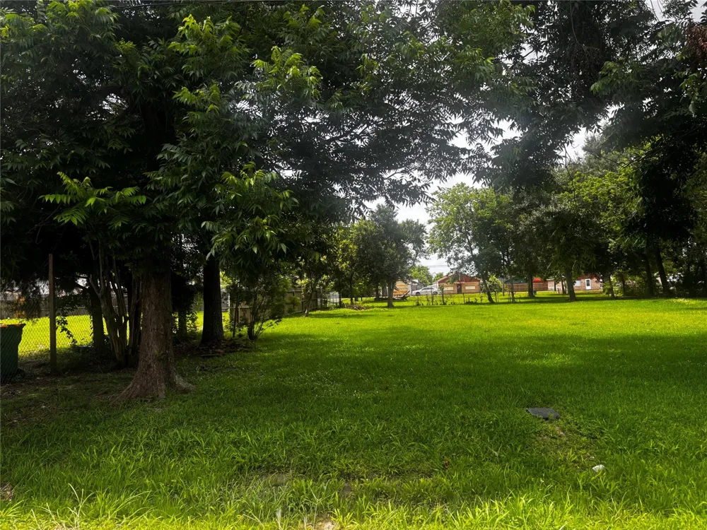 908 Chestnut Street La Marque, TX 77568
