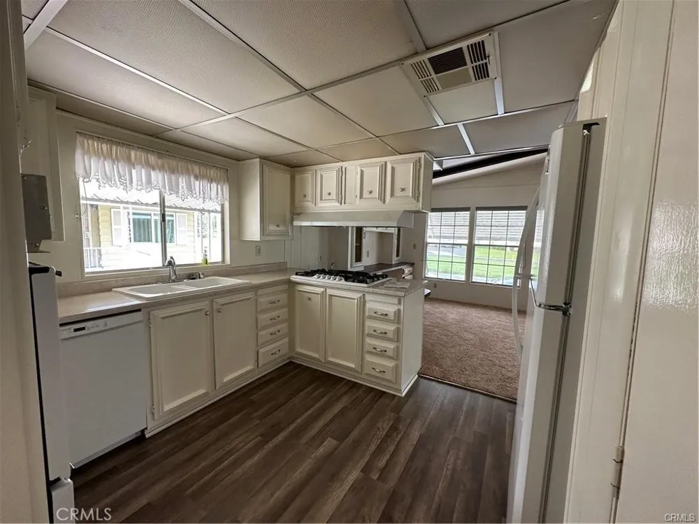 2230 Lake Park Drive #142 San Jacinto, CA 92583