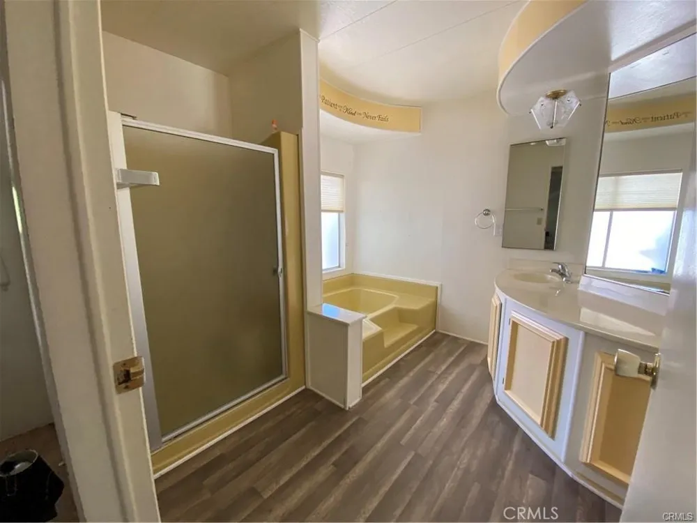 2230 Lake Park Drive #142 San Jacinto, CA 92583