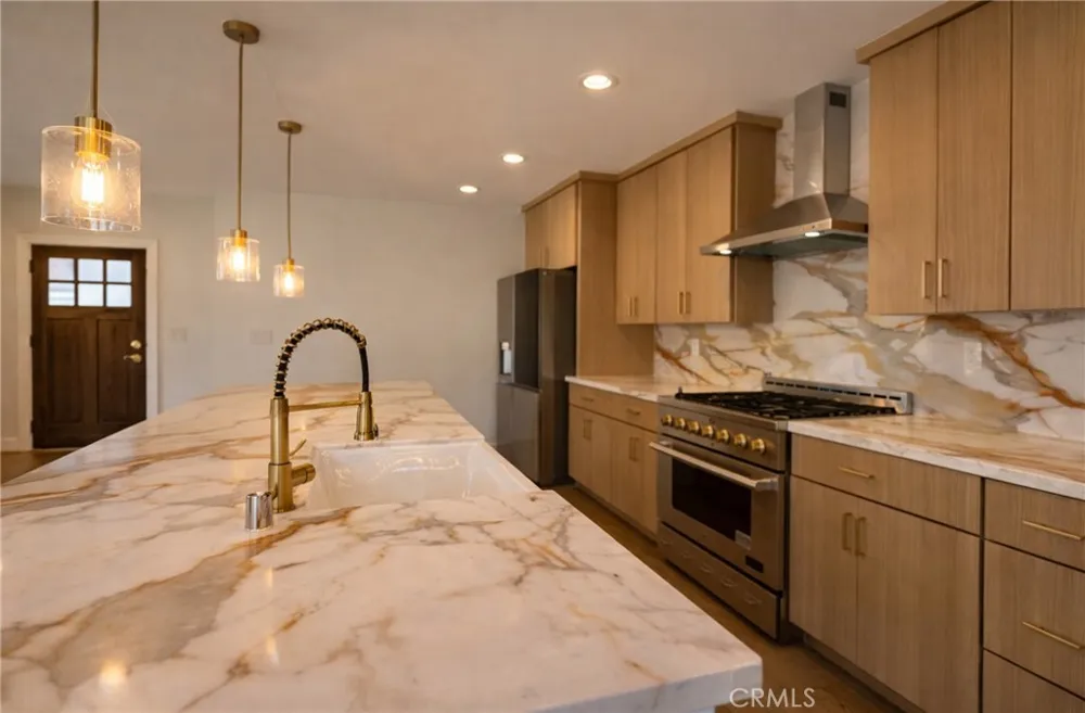 3991 Hubert Avenue Leimert Park, CA 90008
