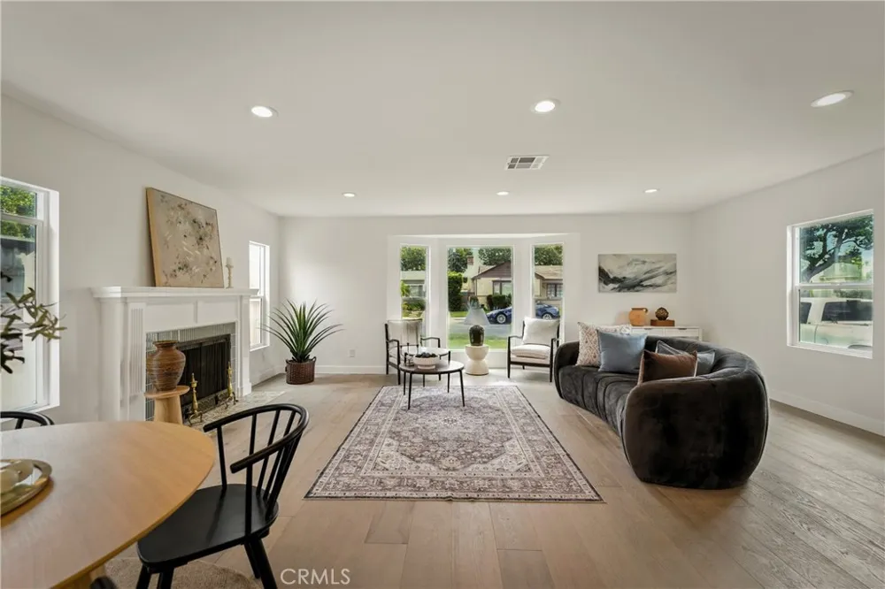 3991 Hubert Avenue Leimert Park, CA 90008