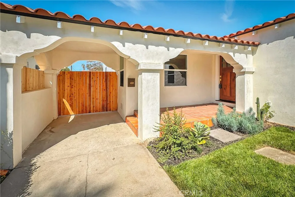 3991 Hubert Avenue Leimert Park, CA 90008