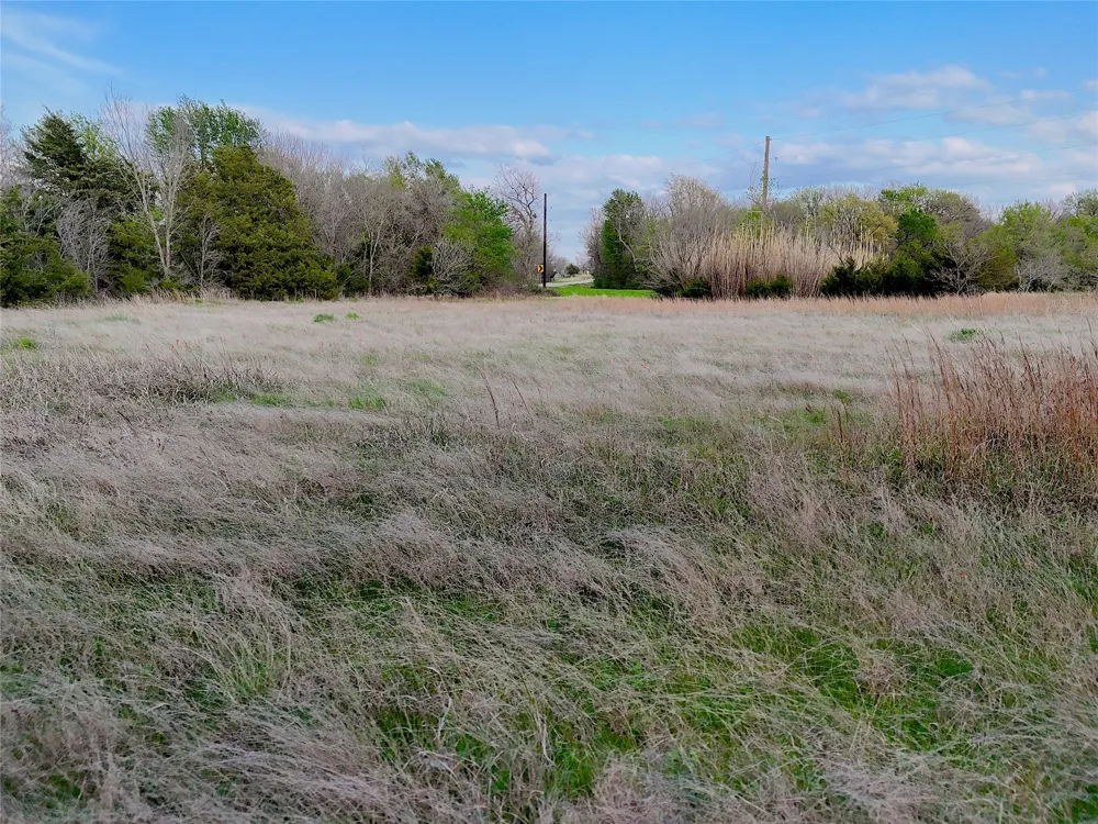 25 FM 2194 Celeste, TX 75423
