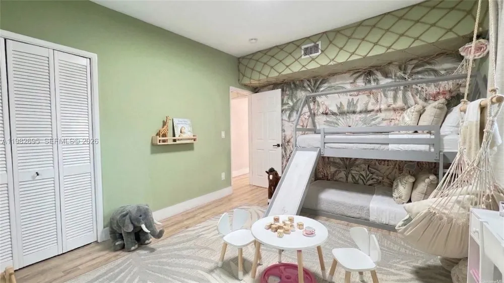 13900 NE 16th Ct North Miami, FL 33181