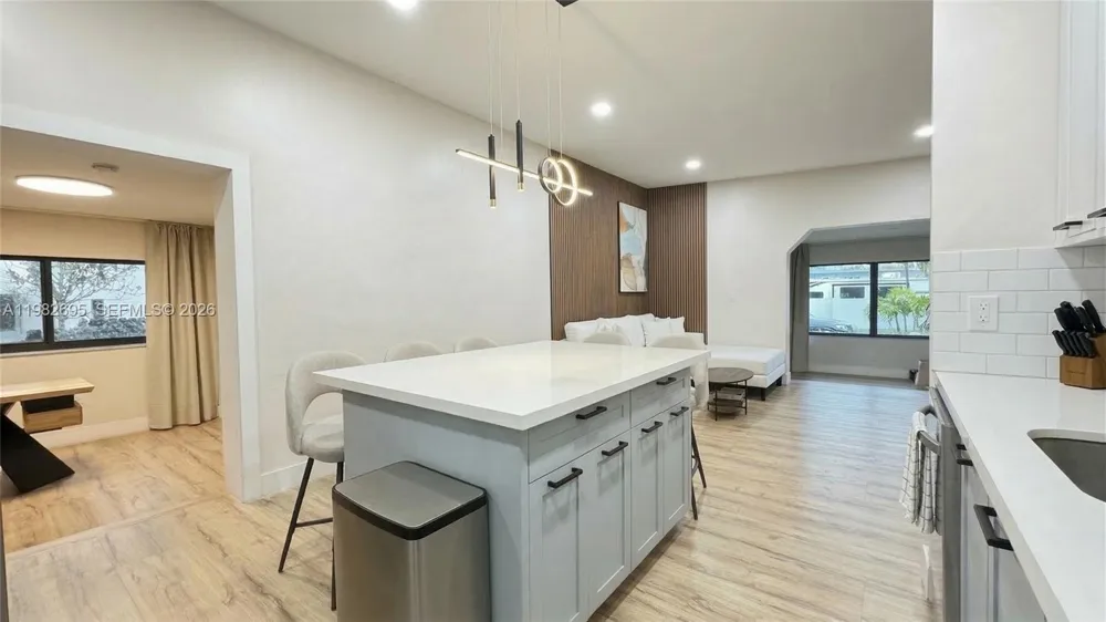 13900 NE 16th Ct North Miami, FL 33181