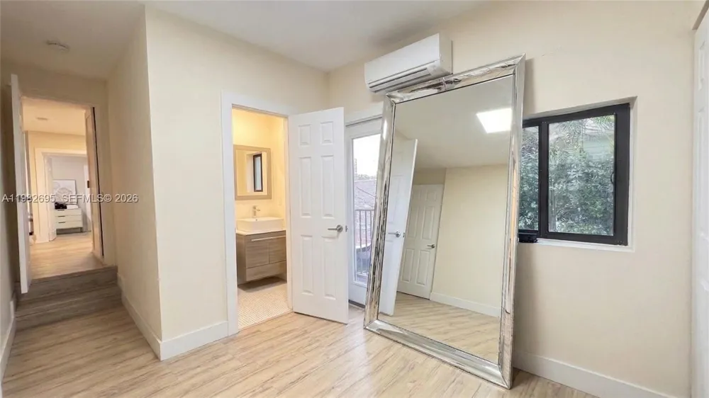 13900 NE 16th Ct North Miami, FL 33181