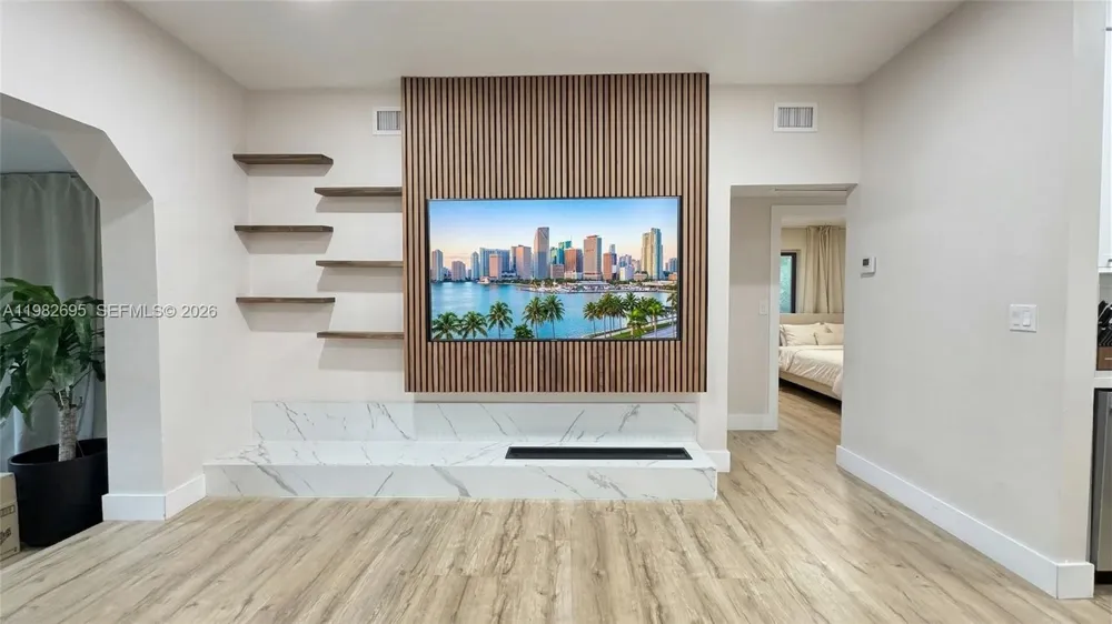 13900 NE 16th Ct North Miami, FL 33181