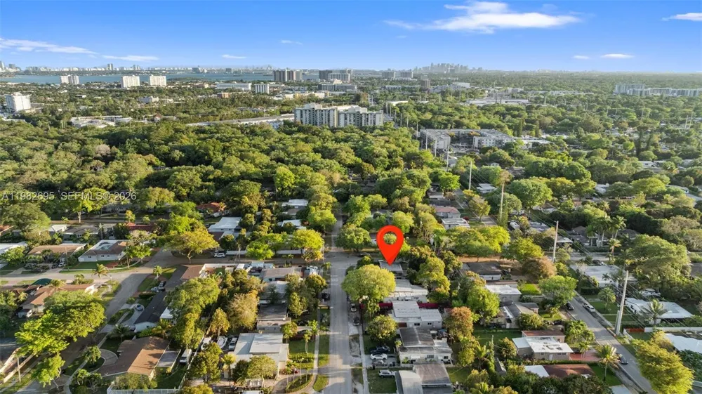 13900 NE 16th Ct North Miami, FL 33181