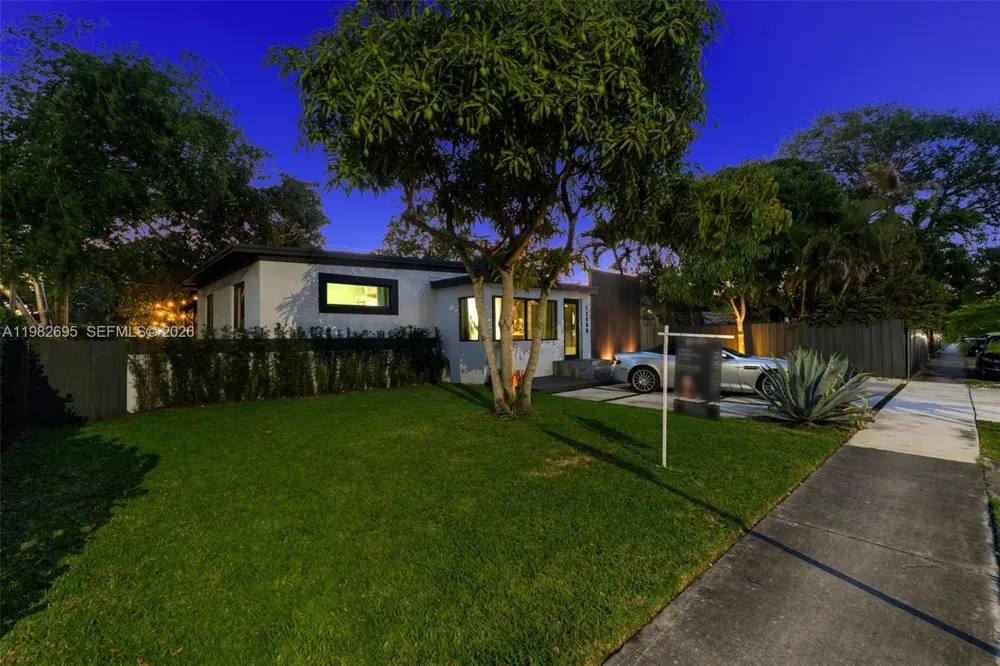 13900 NE 16th Ct North Miami, FL 33181