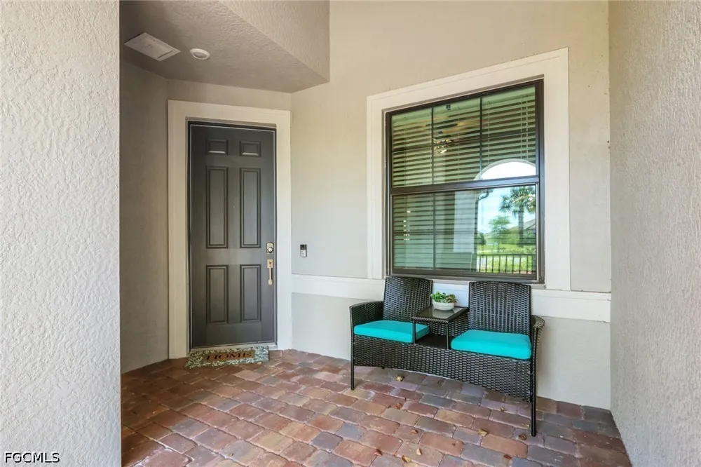 Stoneville Drive Alva, FL 33920