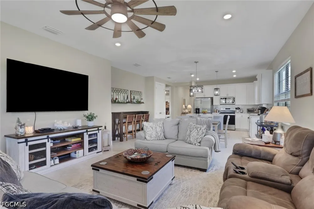 Stoneville Drive Alva, FL 33920
