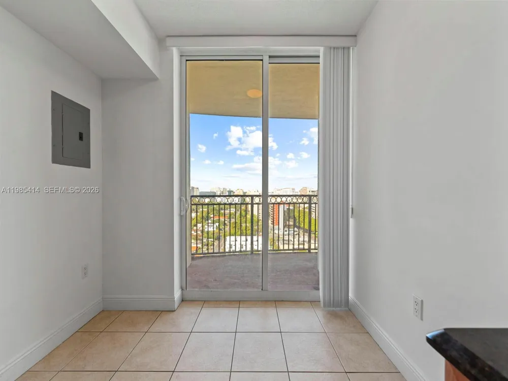 3232 SW 22nd Ter #1609 Miami, FL 33145