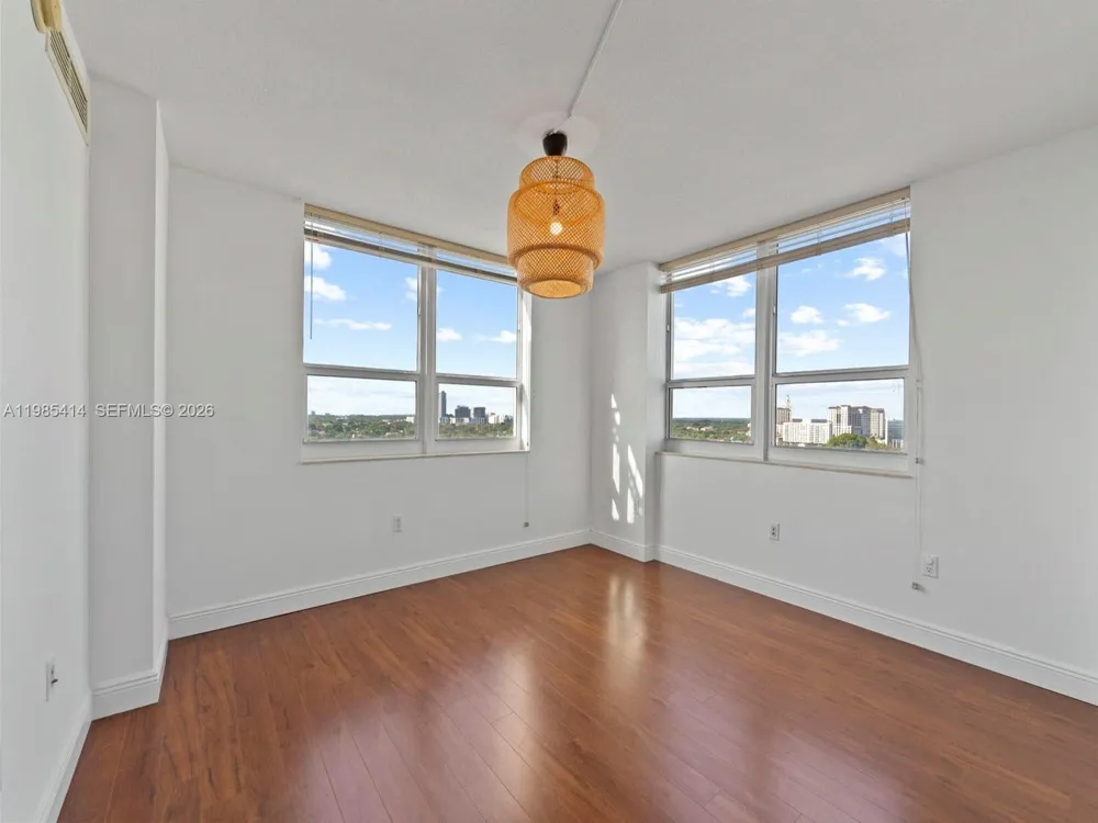 3232 SW 22nd Ter #1609 Miami, FL 33145