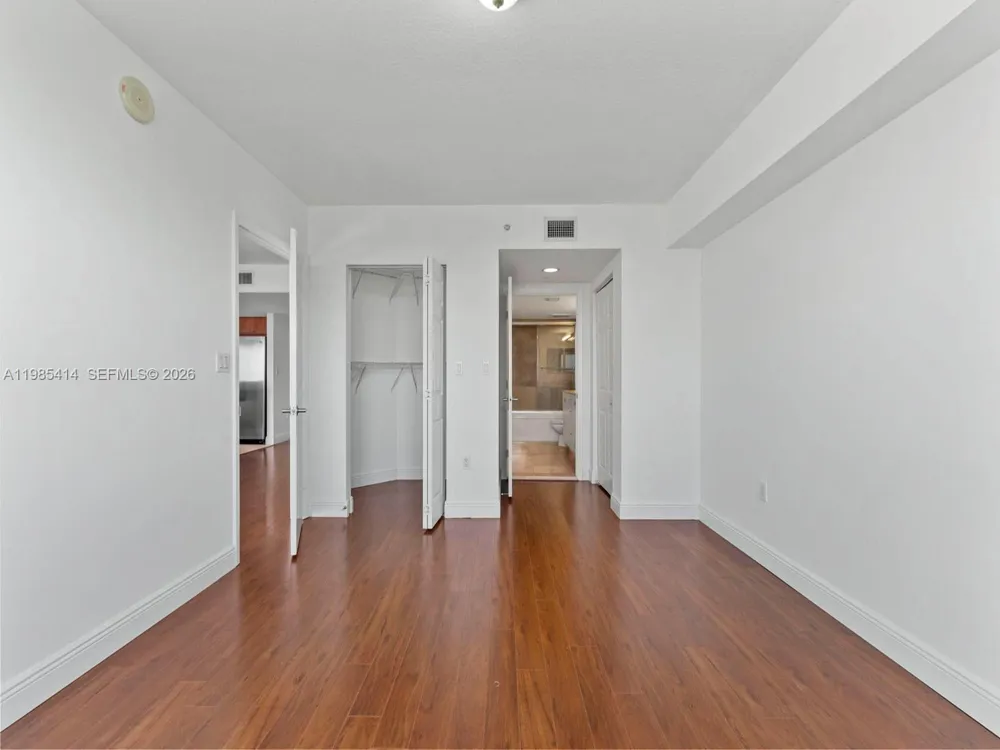 3232 SW 22nd Ter #1609 Miami, FL 33145