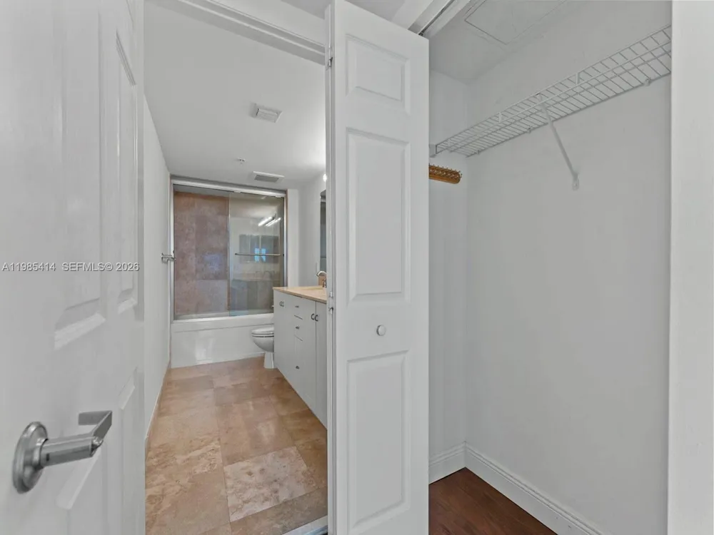 3232 SW 22nd Ter #1609 Miami, FL 33145