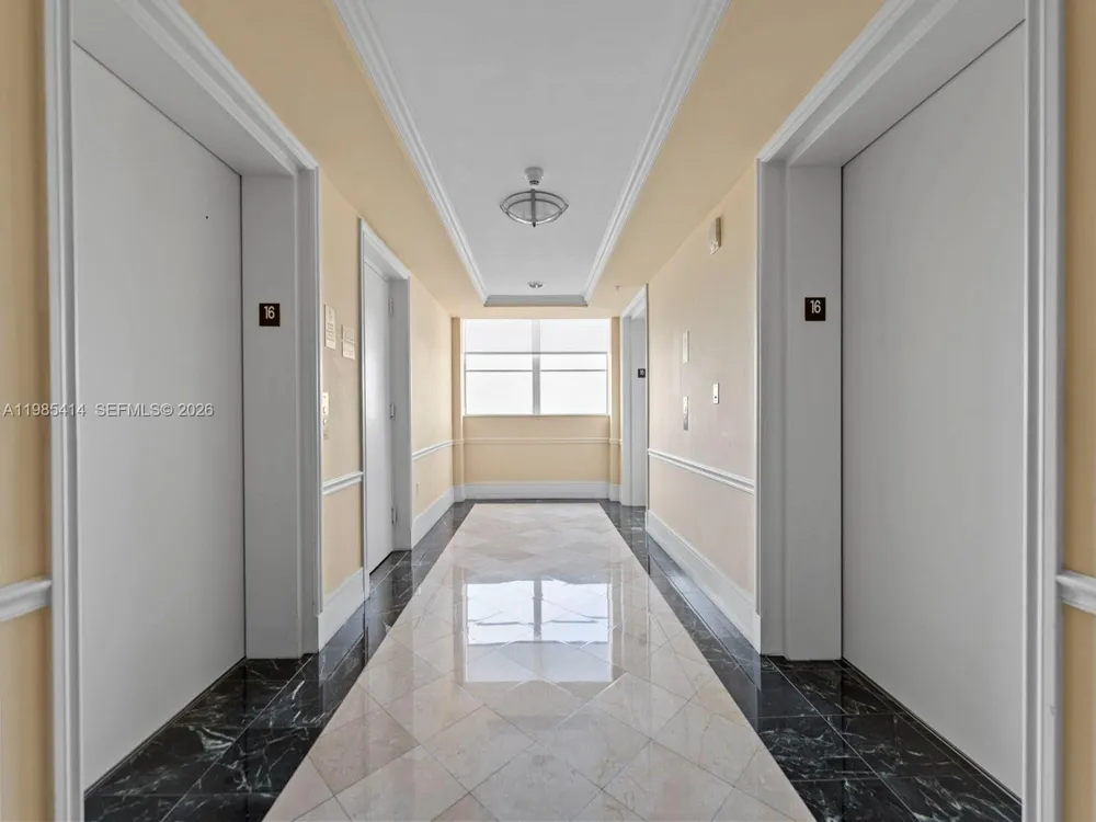 3232 SW 22nd Ter #1609 Miami, FL 33145