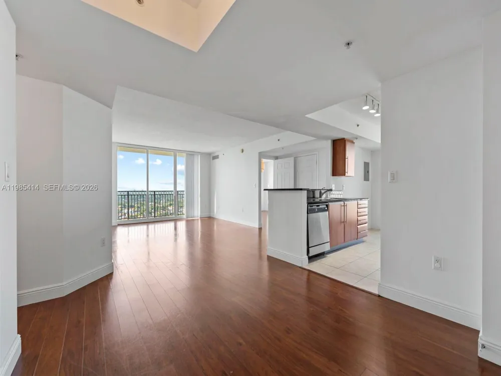 3232 SW 22nd Ter #1609 Miami, FL 33145