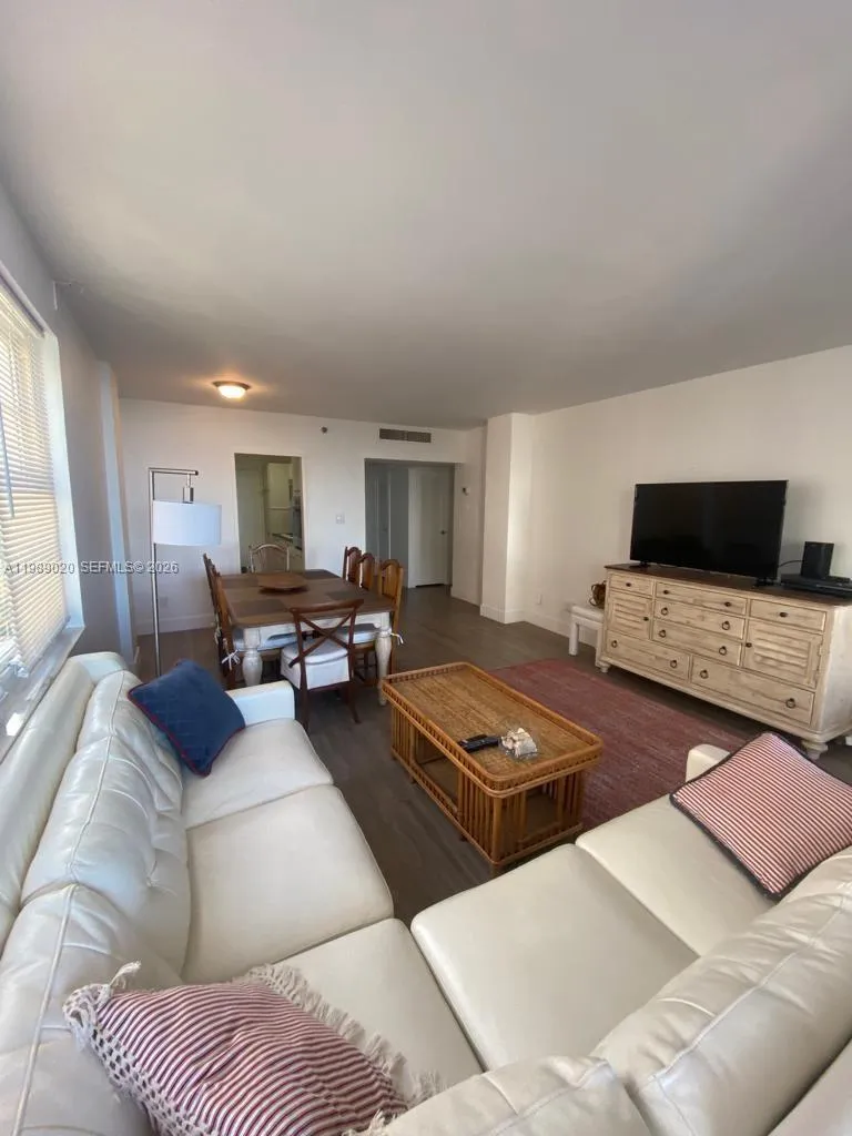 100 Lincoln Rd #721 Miami Beach, FL 33139