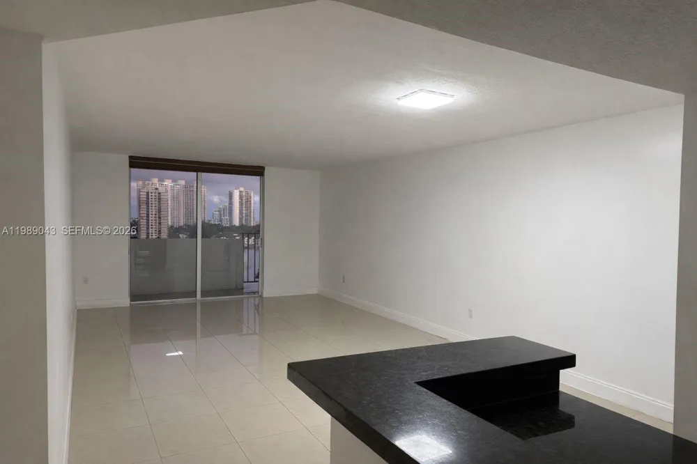 2750 NE 183rd St #1201 Aventura, FL 33160