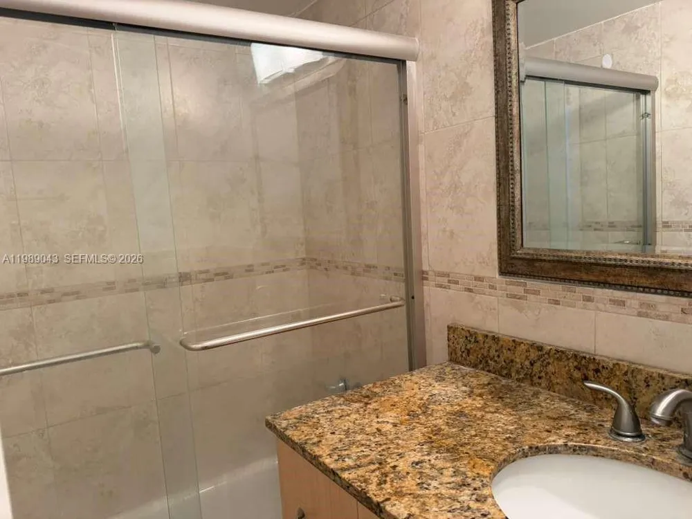 2750 NE 183rd St #1201 Aventura, FL 33160